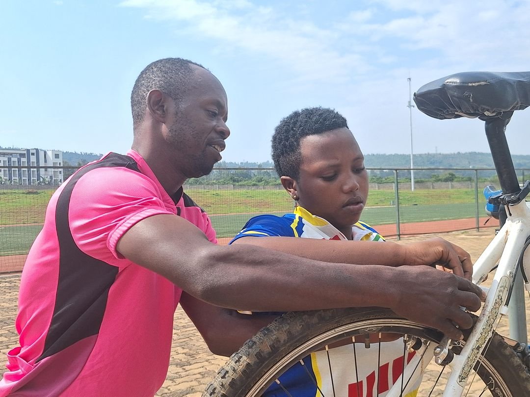 Séance pratique en atelier de mécanique