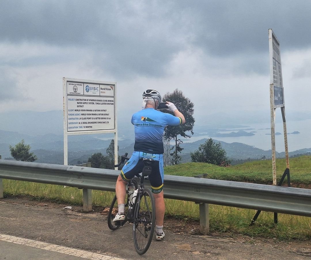 voyage à vélo Rwanda arrêt panorama